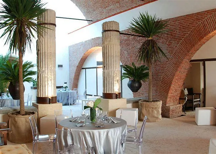 Delser Manor House *