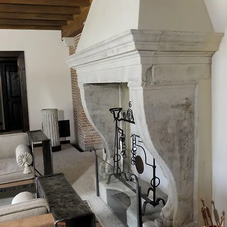 Delser Manor House Kır Evi *